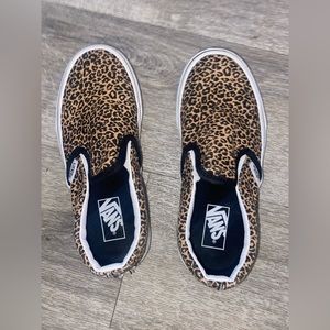 Kids cheetah print vans size 13.5
